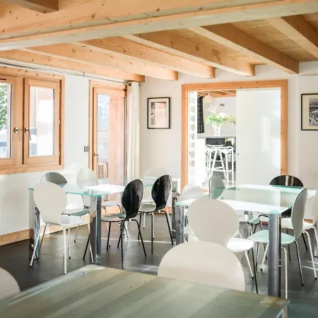 旅馆 Bold Chalet With View